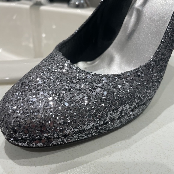 Stuart Weitzman Glitterswoon pumps - Picture 6 of 10